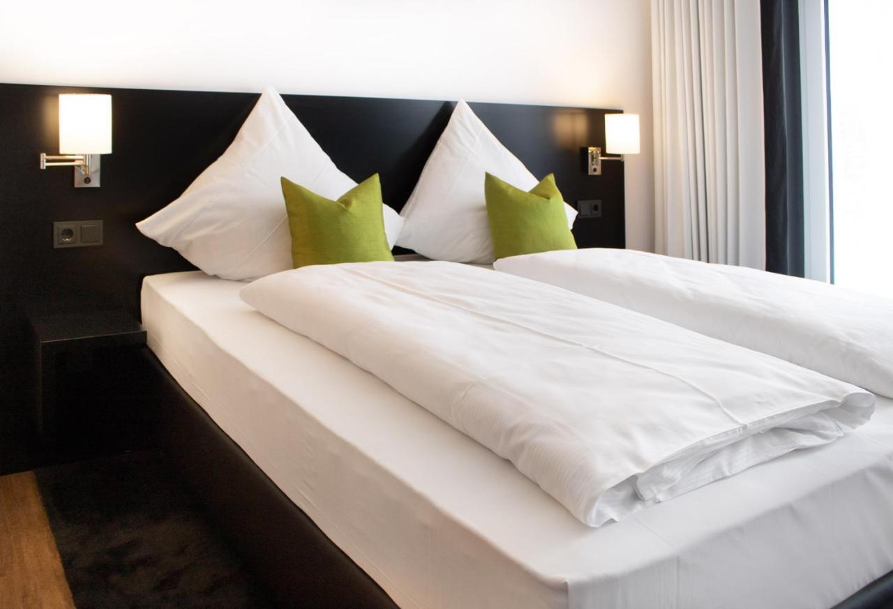 Rhe Hotel By Wmm Hotels ไรห์เนา ภายนอก รูปภาพ