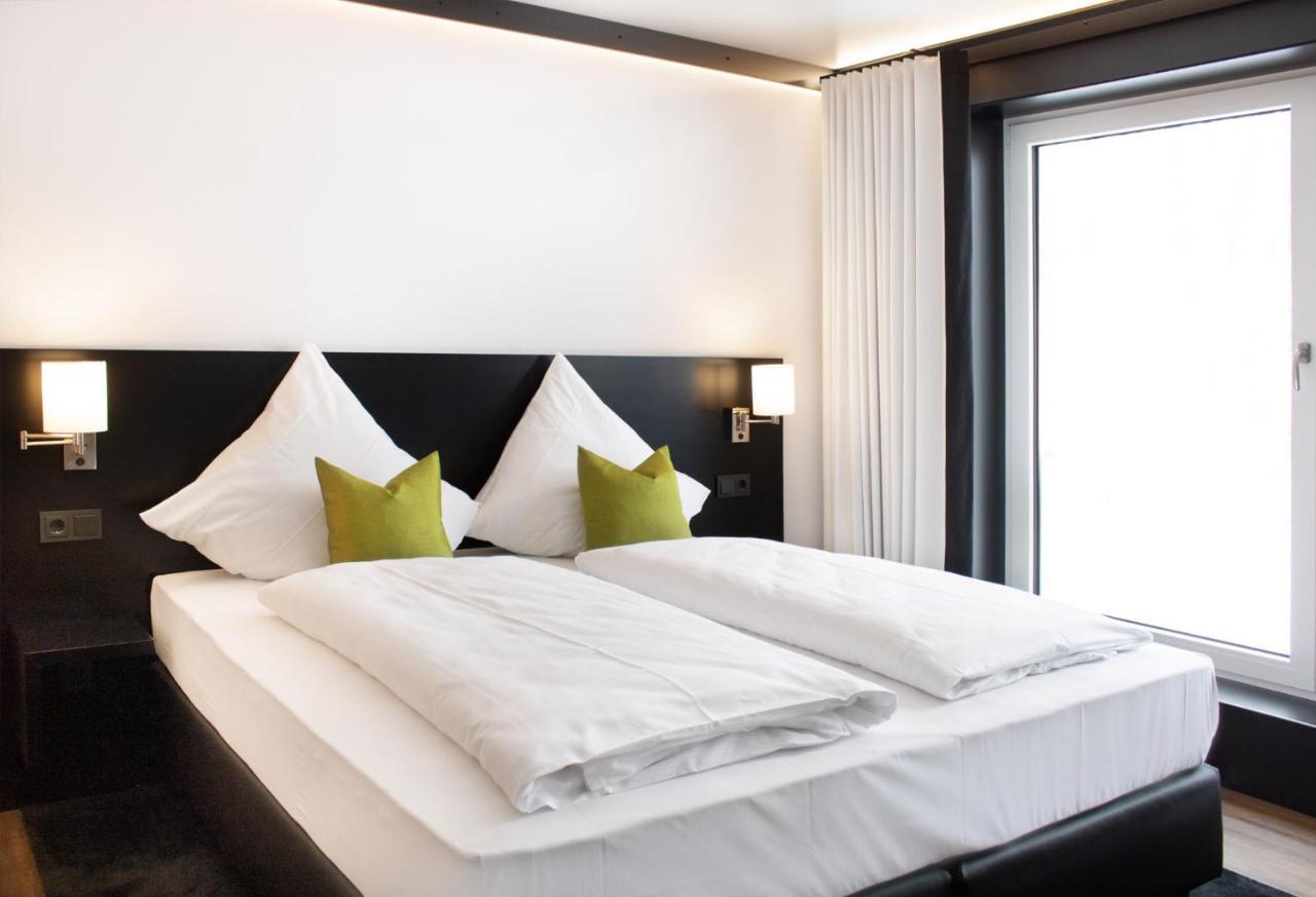 Rhe Hotel By Wmm Hotels ไรห์เนา ภายนอก รูปภาพ